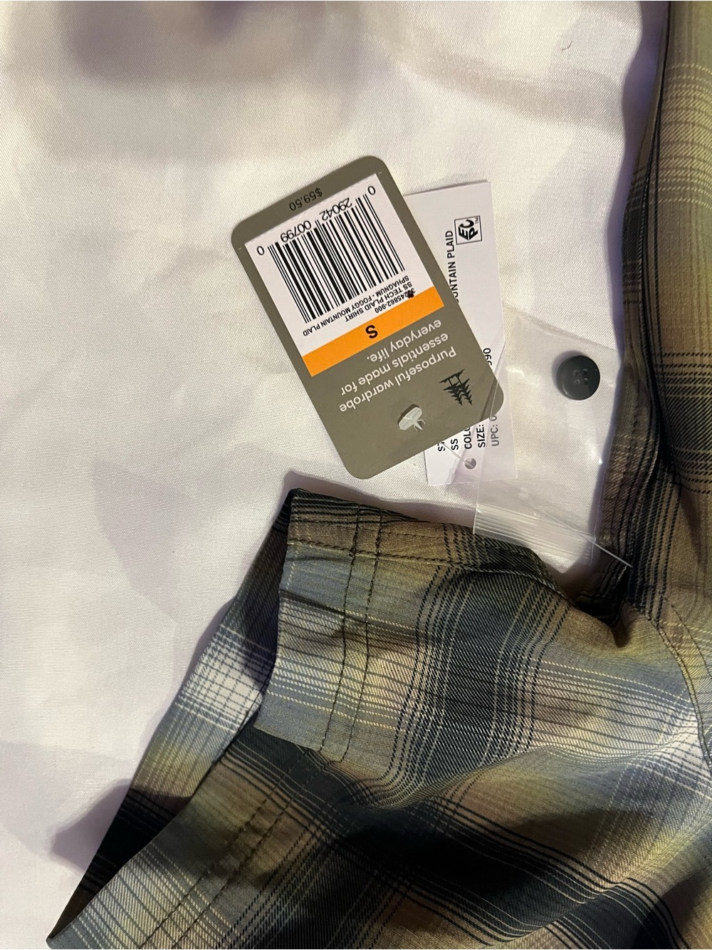 G.H. Bass & Co. Men's Olive and Blue Plaid Short-Sleeve Button-Down Shirt - Picture 5 of 7